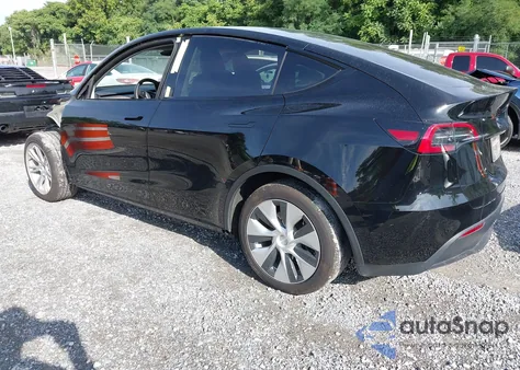 2023 Tesla Model Y Awd/Long Range Dual Motor All-Wheel Drive из США, поврежденный, VIN 7SAYGDEE7PF825882